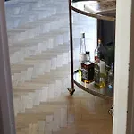 't Onderhuis In *