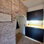 't Onderhuis In Apartman *