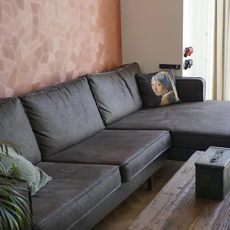 't Onderhuis In Appartement