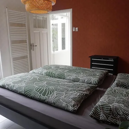 't Onderhuis In Апартаменты