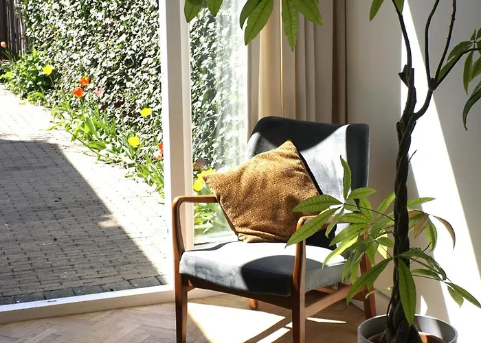 't Onderhuis In Делфт