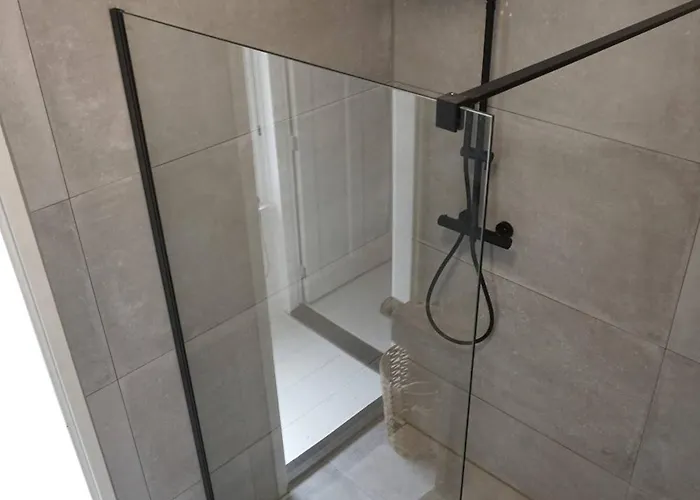 't Onderhuis In Апартаменты